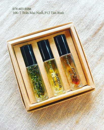 Iris Nguyễn Perfumes