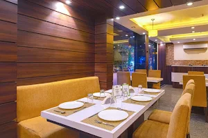 Ghare Bahire Hotel & Restaurant image