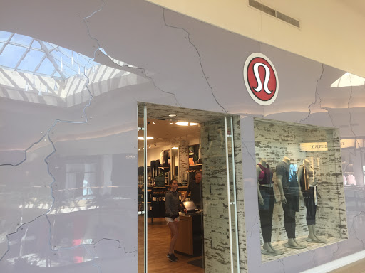 lululemon, 2223 N Westshore Blvd #264, Tampa, FL 33607, USA, 