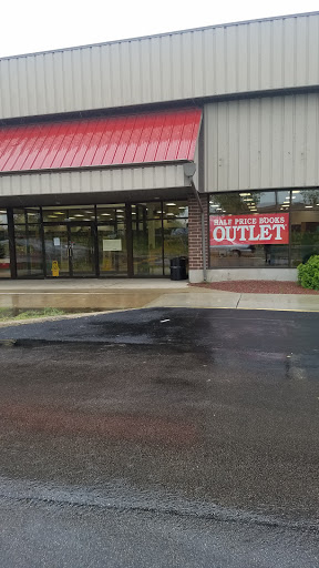 Book Store «Half Price Books Outlet», reviews and photos, 6669 E State St, Rockford, IL 61108, USA
