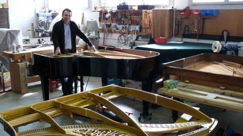 Rezensionen über Piano Olivier Tille in Montreux - Musikgeschäft