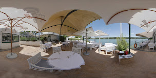 Photo n°15 de Les Planches à Albigny-sur-Saône ()