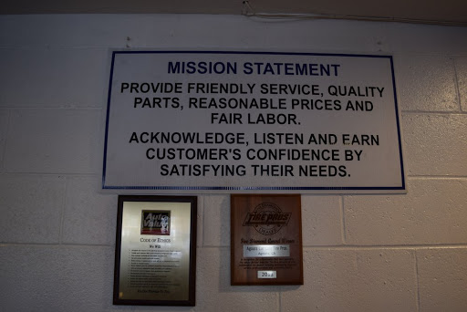 Auto Repair Shop «Agoura Car Care Tire Pros», reviews and photos, 29166 Roadside Dr, Agoura Hills, CA 91301, USA