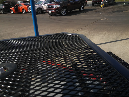 Car Wash «Simoniz Car Wash», reviews and photos, 2502 W Davis St, Conroe, TX 77304, USA