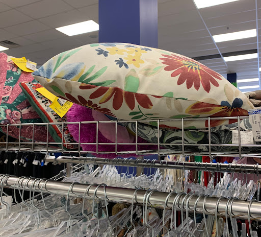 Thrift Store «Goodwill Store, Outlet Center & Donation Center», reviews and photos, 571 Hepburn Rd, Avondale, PA 19311, USA