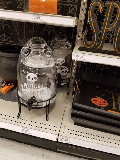 Department Store «Target», reviews and photos, 800 Broadview Village Sq, Broadview, IL 60155, USA