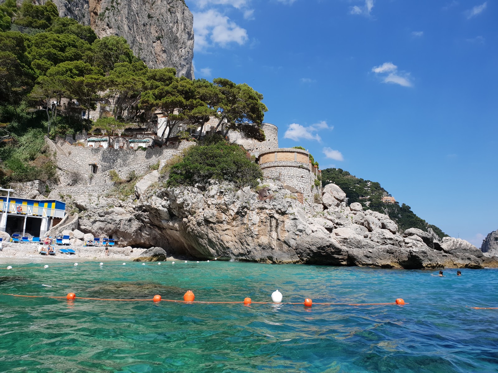 Photo de Spiaggia Torre Saracena avec un niveau de propreté de très propre
