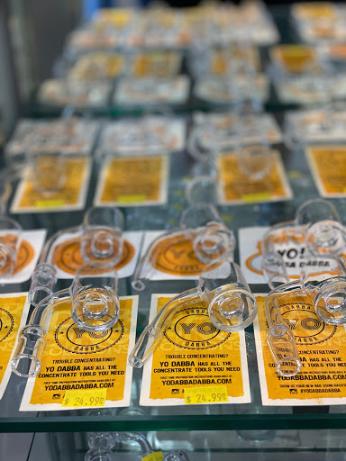 Tobacco Shop «A&R Smoke Shop», reviews and photos, 1245 W Baseline Rd, Mesa, AZ 85202, USA