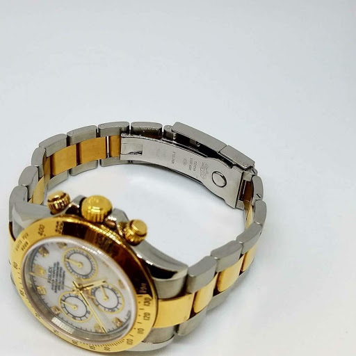 Jewelry Store «Saatchi Jewelry», reviews and photos, 4545 Austin Blvd, Island Park, NY 11558, USA