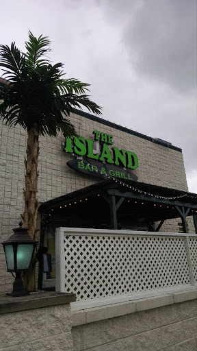 Bar & Grill «The Island Bar and Grill», reviews and photos, 43711 Van Dyke, Sterling Heights, MI 48314, USA