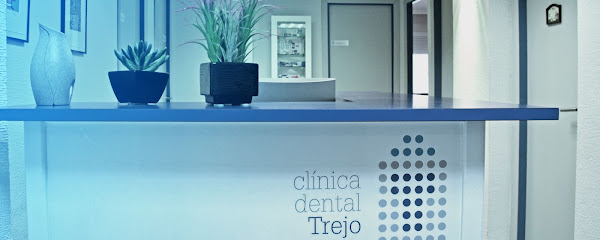 Información y opiniones sobre Clínica Dental Trejo Almería de Almería