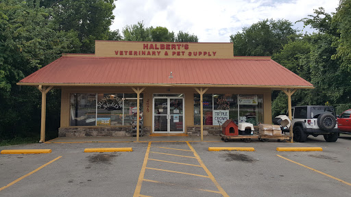 Halbert Veterinary & Pet Supply, 2675 M.L.K. Jr Blvd, Fayetteville, AR 72701, USA, 