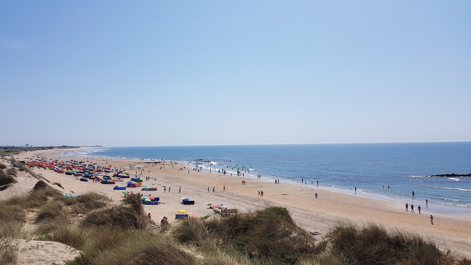 Praia da Apulia'in fotoğrafı düz ve uzun ile birlikte