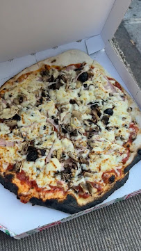 Plats et boissons du Pizzas à emporter Pizza Titi à Marseille - n°4