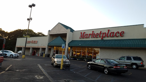 Winn-Dixie, 1952 W Dallas Ave, Selma, AL 36701, USA, 