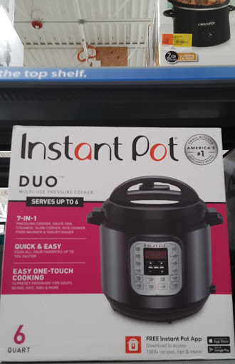 Department Store «Walmart Supercenter», reviews and photos, 4115 E Lincoln Way, Sterling, IL 61081, USA