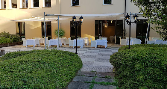 Hotel Terme di Castel San Pietro Viale Terme, 1113, 40024 Castel San Pietro Terme BO, Italia