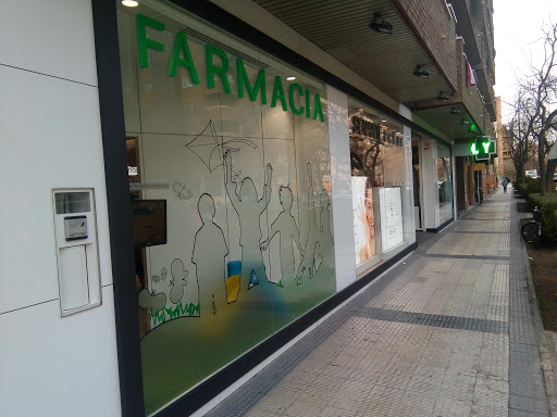 Información y opiniones sobre Farmacia Senante Actur de Zaragoza