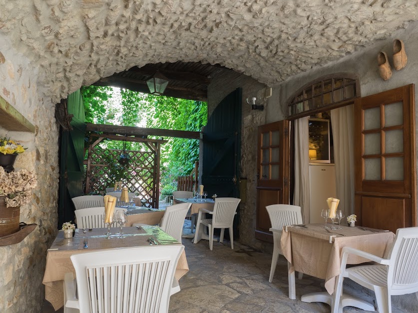 Auberge de Lagernate à Saint-Just-d'Ardèche