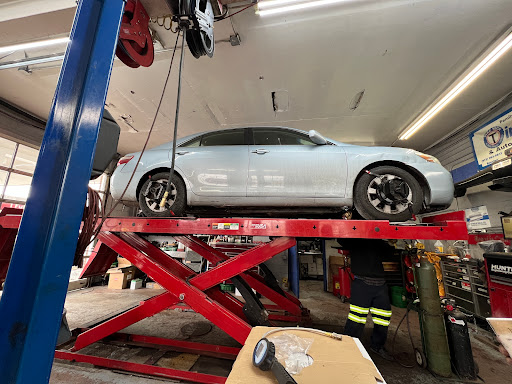 Auto Repair Shop «Tire Tech and Auto Repair Centers», reviews and photos, 357 Ramapo Valley Rd, Oakland, NJ 07436, USA