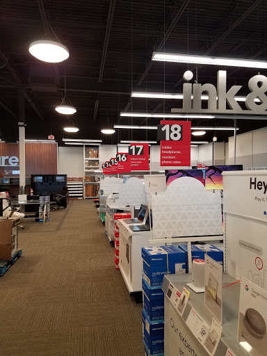 Office Supply Store «OfficeMax», reviews and photos, 11160 Fountains Dr, Maple Grove, MN 55369, USA