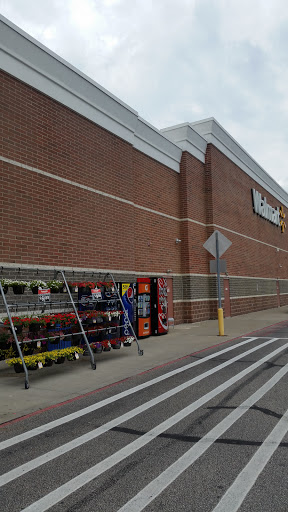 Department Store «Walmart Supercenter», reviews and photos, 7235 Market Pl Dr, Aurora, OH 44202, USA