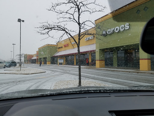 Shopping Mall «Johnson Creek Premium Outlets», reviews and photos, 575 Linmar Ln, Johnson Creek, WI 53038, USA