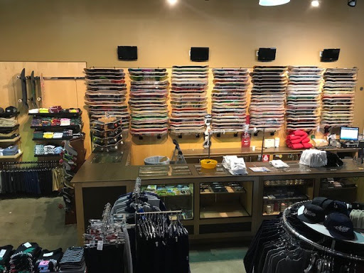 Clothing Store «Active Ride Shop», reviews and photos, 24175 Magic Mountain Pkwy, Valencia, CA 91355, USA