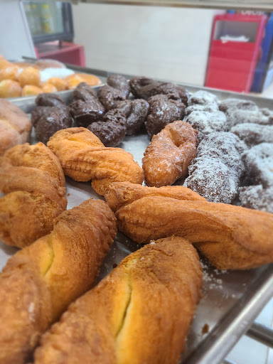 Donut Shop «Pop Donuts», reviews and photos, 297 Andover St, Lawrence, MA 01843, USA