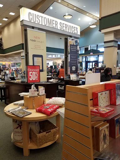 Book Store «Barnes & Noble», reviews and photos, 2518 South Rd, Poughkeepsie, NY 12601, USA