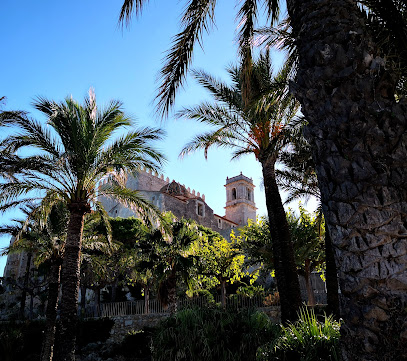 Jardines Del Castillo - Av. Mare Nostrum, 1, 29640 Fuengirola, Málaga, Spain