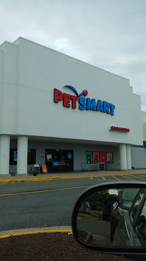 Pet Supply Store «PetSmart», reviews and photos, 1421 Carl D Silver Parkway, Fredericksburg, VA 22401, USA