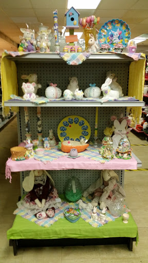 Thrift Store «H2O Help & Hope To Others», reviews and photos, 451 SE Maple St, Dallas, OR 97338, USA