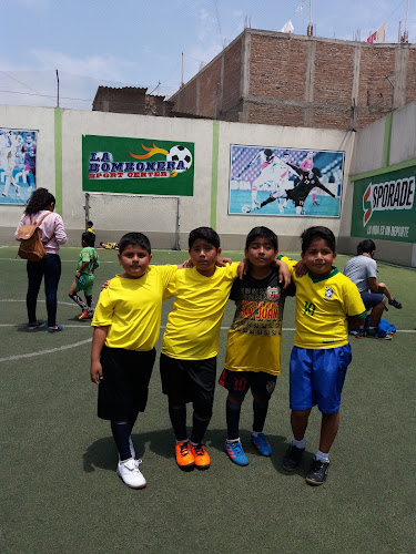 Opiniones de La Bombonera - Sport Center en Trujillo - Campo de fútbol