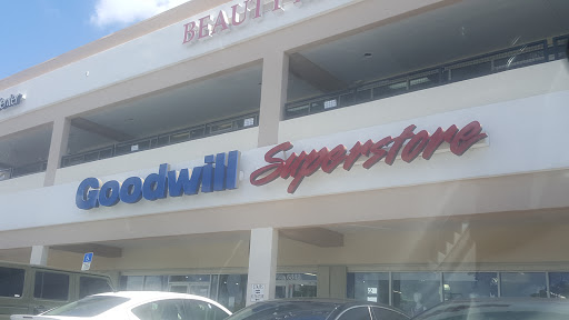 Home Goods Store «Goodwill Superstore», reviews and photos