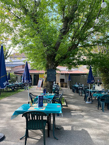 Restaurant Relais Saint Christophe 36 RN 6, 69720 Saint-Bonnet-de-Mure, France
