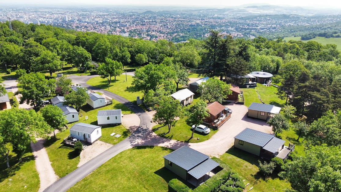 Hôtel de Plein Air Camping Le Chanset à Ceyrat (Puy-de-Dôme 63)