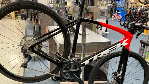 Bicycle Store «Trek Bicycle Store Greensboro», reviews and photos, 1209 Battleground Ave, Greensboro, NC 27408, USA