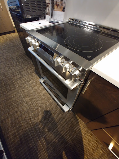 Appliance Store «Monark Premium Appliance Co. and Clearance Center», reviews and photos, 1742 W Atlantic Blvd, Pompano Beach, FL 33069, USA