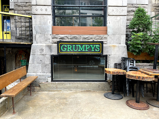 Grumpys Bar