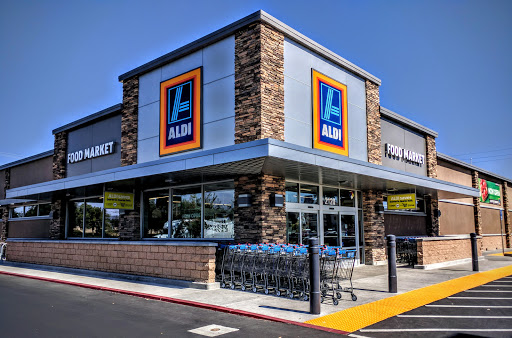 ALDI, 2120 Panama Ln, Bakersfield, CA 93304, USA, 