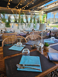 Atmosphère du Restaurant NOUVEAU PROPRIÉTAIRE LA VILLA MARINE à Saint-Cyr-sur-Mer - n°5