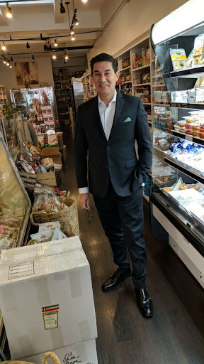 Gourmet Grocery Store «Cipollina Gourmet Italian Market», reviews and photos, 116-09 Queens Blvd, Forest Hills, NY 11375, USA