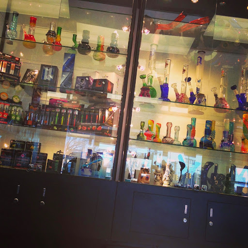 Capitol Tobacco & Smoke Shop, 1903 W Capitol Dr, Milwaukee, WI 53206, USA, 