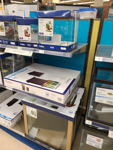 Pet Supply Store «Petco Animal Supplies», reviews and photos, 12519 Olive Blvd, Creve Coeur, MO 63141, USA