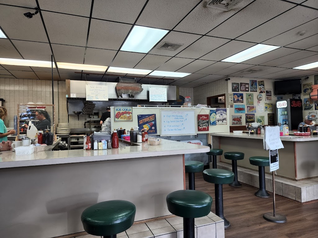 Little George's Restaurant 01089