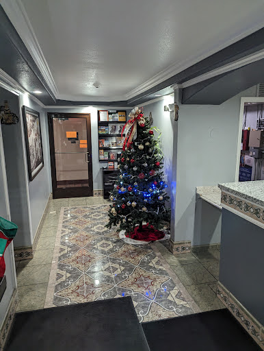 Super 8 by Wyndham Chico image