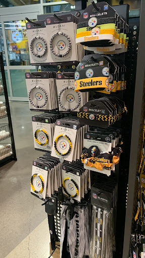 Sportswear Store «THE STEELERS PRO SHOP», reviews and photos, 100 Art Rooney Ave, Pittsburgh, PA 15212, USA