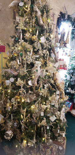 Gift Shop «Beach Basket Gift, Clothing & Christmas Shop», reviews and photos, 4102 Harborview Dr, Gig Harbor, WA 98332, USA