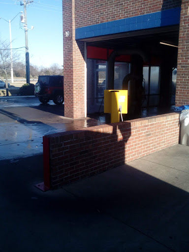 Car Wash «Autobell Car Wash», reviews and photos, 1411 N Armistead Ave, Hampton, VA 23666, USA